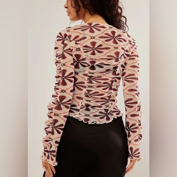 Free People Through The Meadow Blouse Top Ruched Floral Printed Medium - NEW NWT - Picture 3 of 10